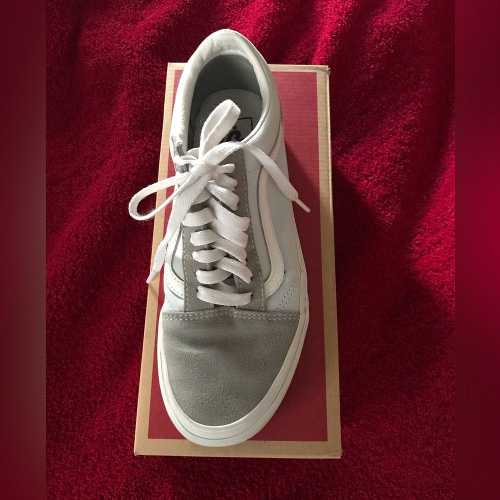 Vans Women’s 8.5 Old Skool Gray New Walking Skateboarding